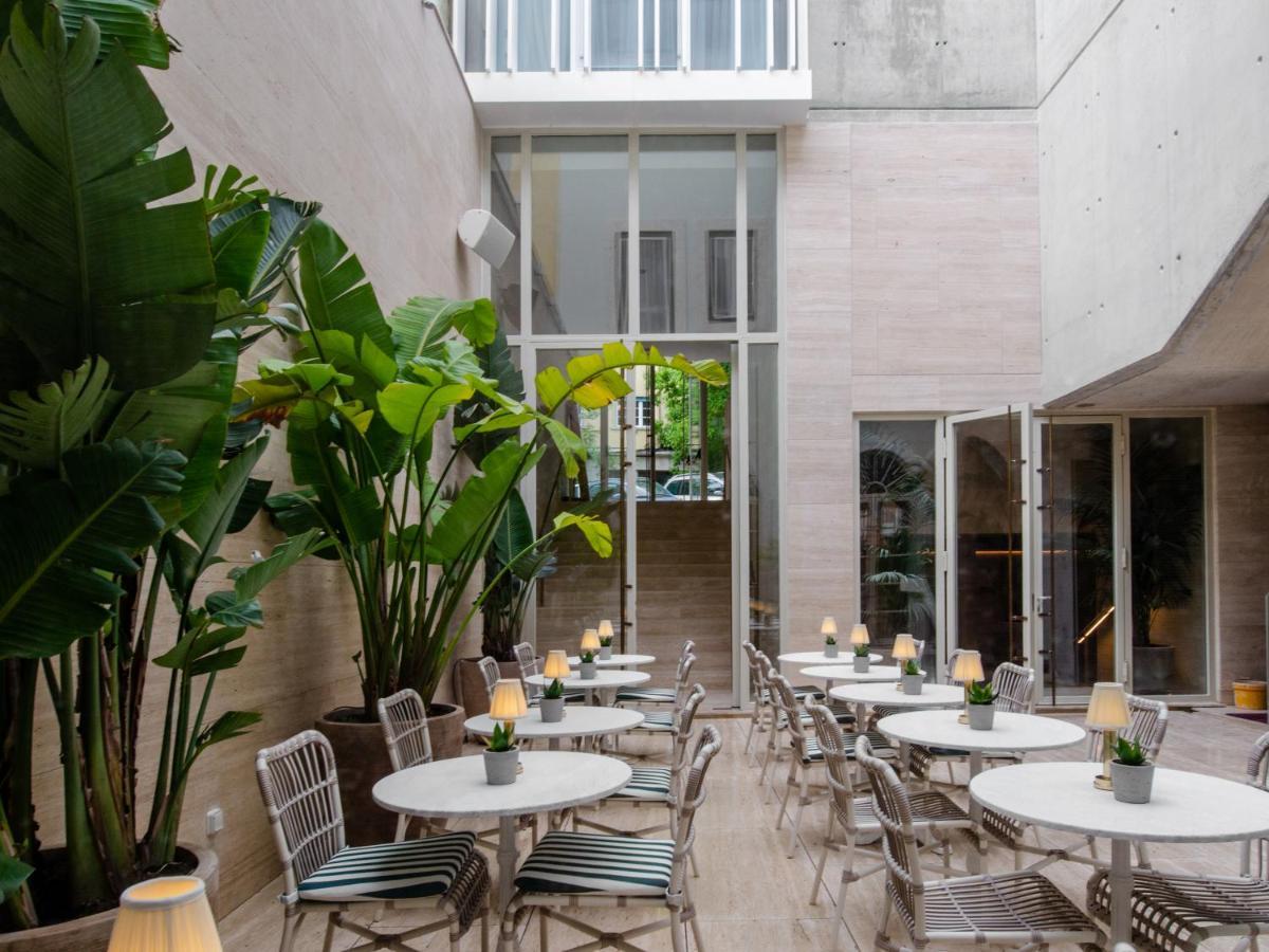 Browns Avenue Hotel Lisboa Eksteriør billede The Café at the National Portrait Gallery
