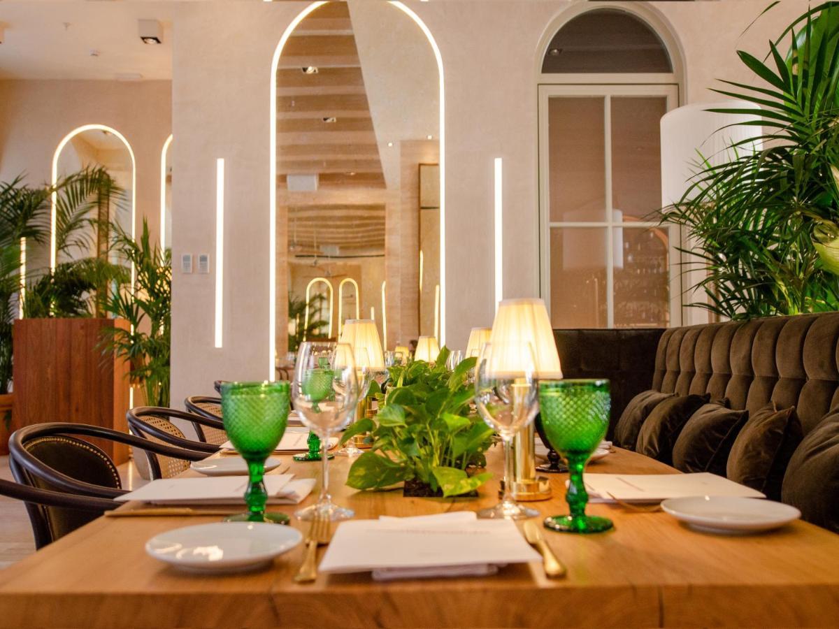 Browns Avenue Hotel Lisboa Eksteriør billede Restaurant